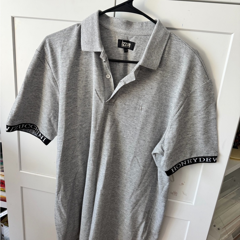 Izzue Men’s Grey Polo with Branded Sleeve Trim